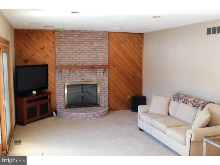 980 Pheasant Meadow Road Blue Bell, PA 19422 - Photo 18 of 25 Family Room