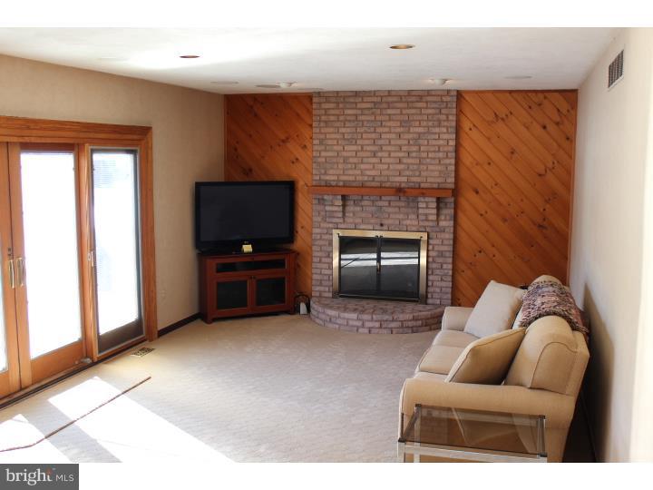 980 Pheasant Meadow Road Blue Bell, PA 19422 - Photo 19 of 25 Family Room