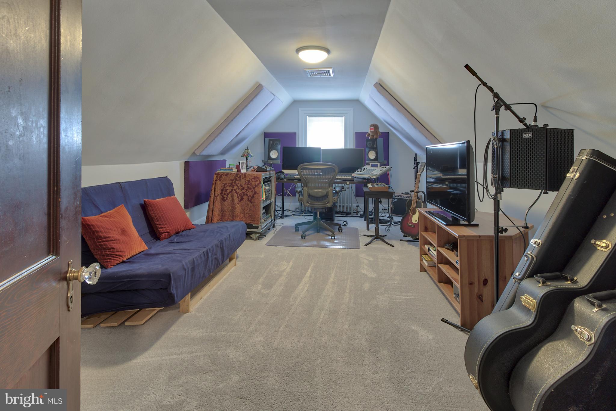 35 Rolling Road Wynnewood, PA 19096 - Photo 19 of 28