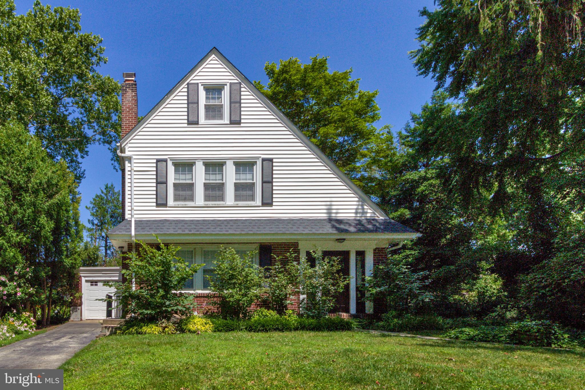 35 Rolling Road Wynnewood, PA 19096 - Photo 2 of 28