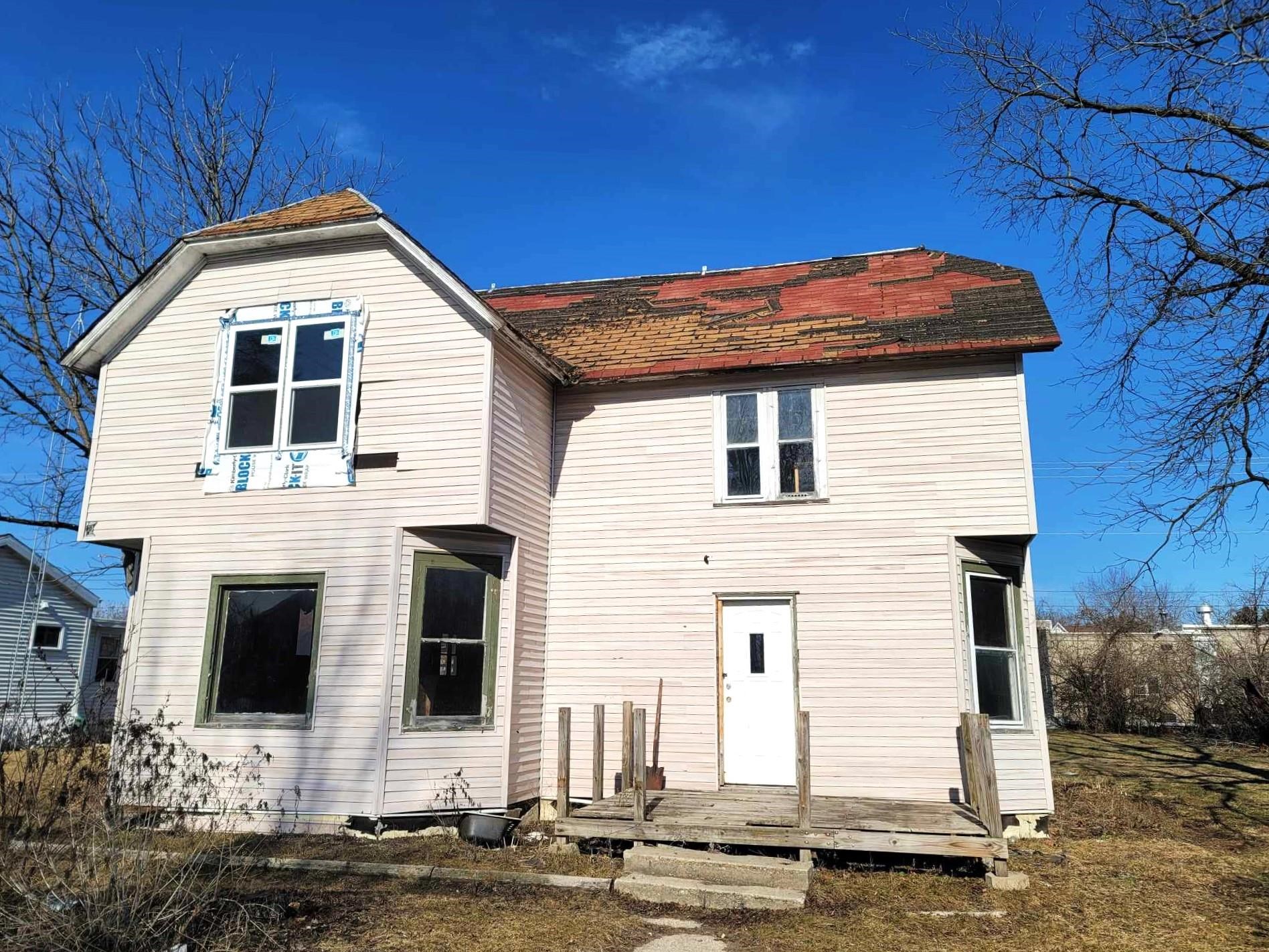 136 East Park St  