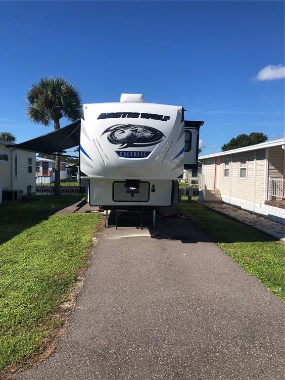 1213 Linda Road, Unit 47 Okeechobee, FL 34974 - Photo 1 of 29 Gallery Image 1