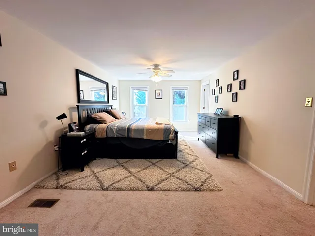 $700,000 | 14 Amity Court, Rockville, MD 20855