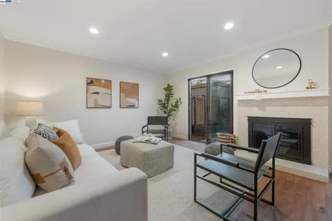 $749,000 | 1117 Camino Del Valle, Alameda, CA 94502