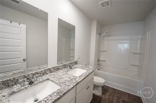 $2,500 | 412 Coconut Drive, Bloomingdale, GA 31302