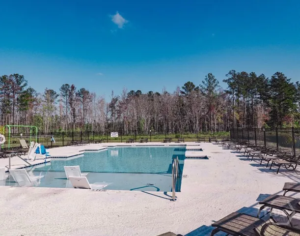 $2,500 | 412 Coconut Drive, Bloomingdale, GA 31302