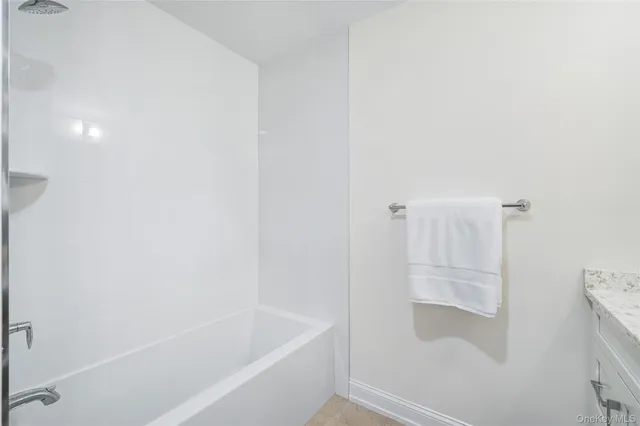 $979,900 | 2040 Crompond Road, Unit 23, Yorktown Heights, NY 10598