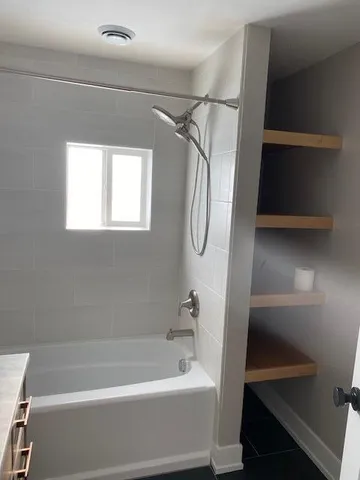 $2,800 | 143 Lincoln Street, Chelsea, MI 48118