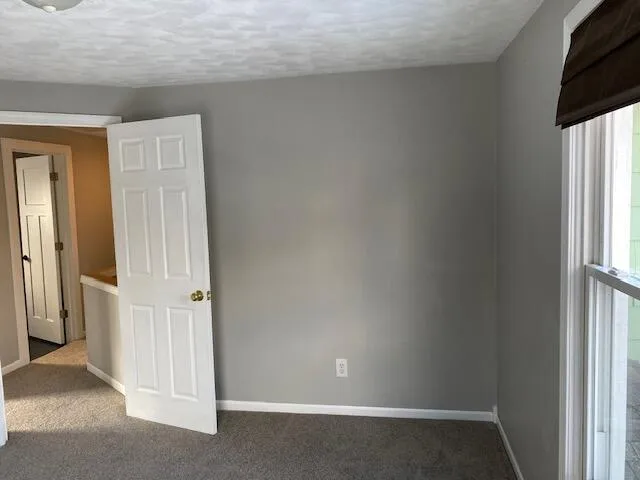 $2,800 | 143 Lincoln Street, Chelsea, MI 48118