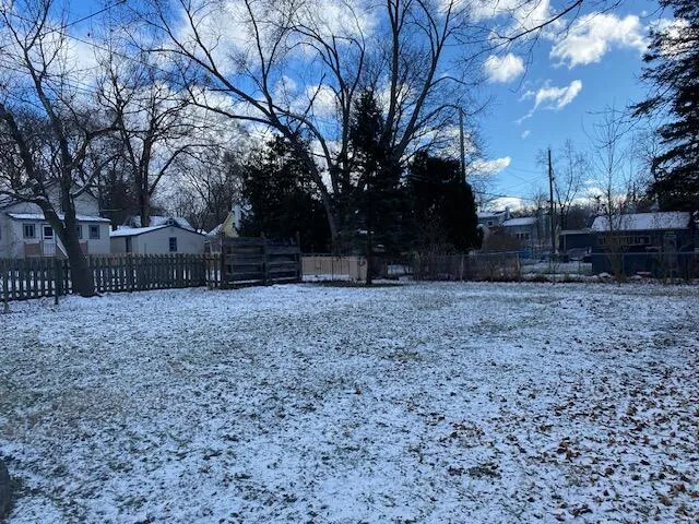 $2,800 | 143 Lincoln Street, Chelsea, MI 48118