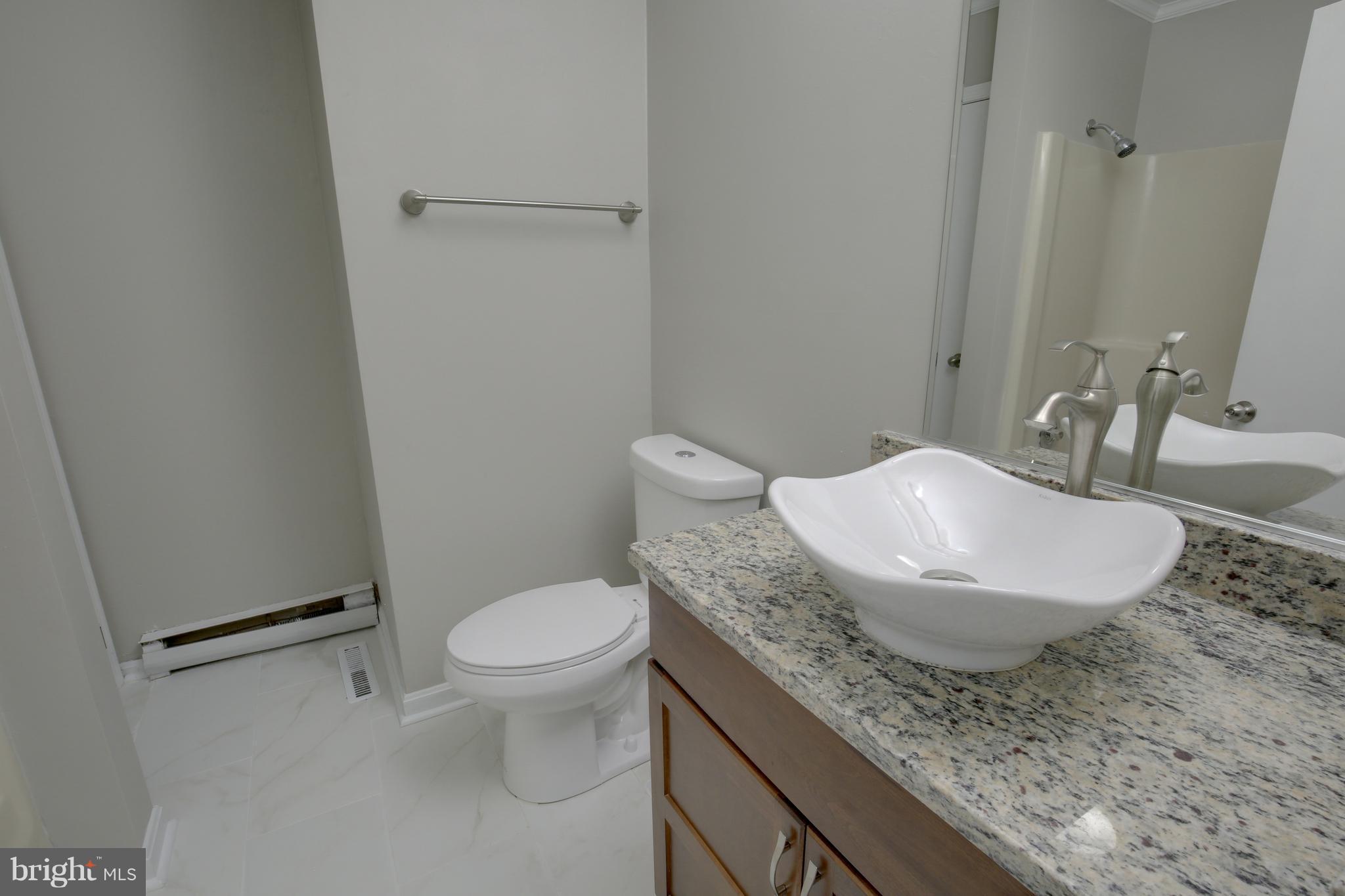 9502 Dyson Road Brandywine, MD 20613 - Photo 16 of 25 Bath