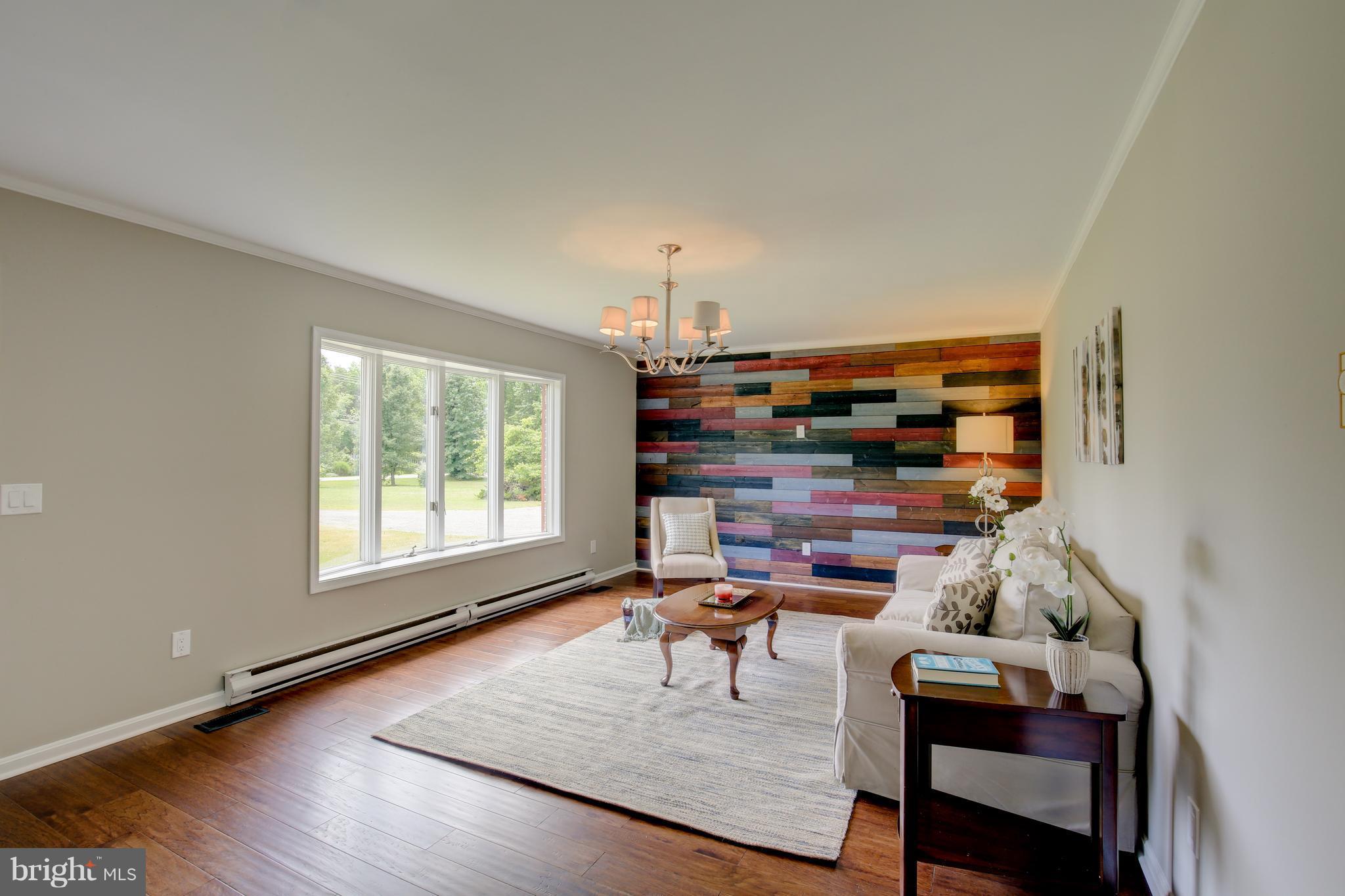9502 Dyson Road Brandywine, MD 20613 - Photo 4 of 25 Living Room