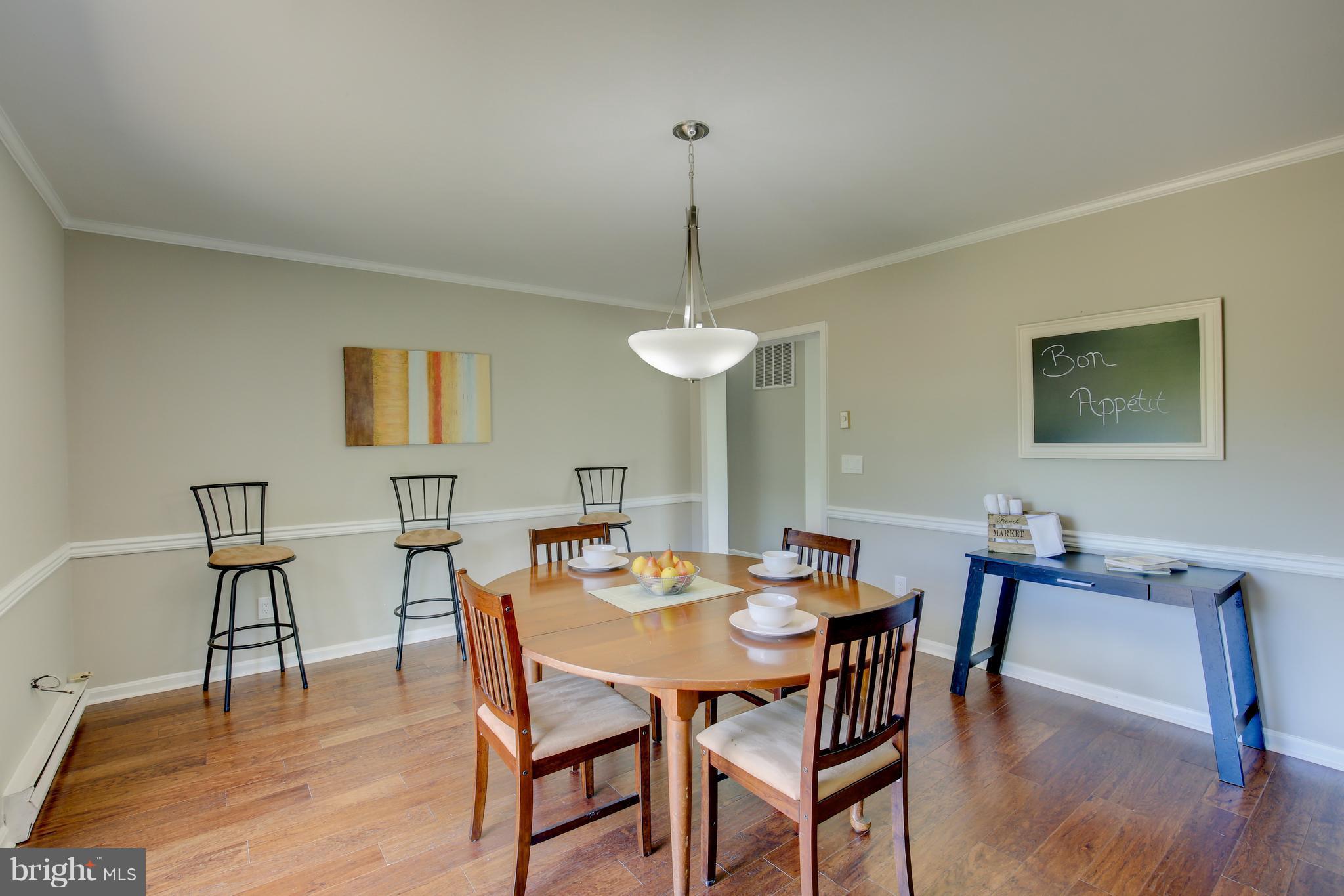 9502 Dyson Road Brandywine, MD 20613 - Photo 9 of 25 Dining Room