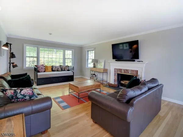 $6,200 | 18 Armstrong Road, Morristown, NJ 07960