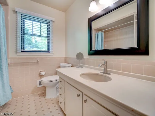 $6,200 | 18 Armstrong Road, Morristown, NJ 07960