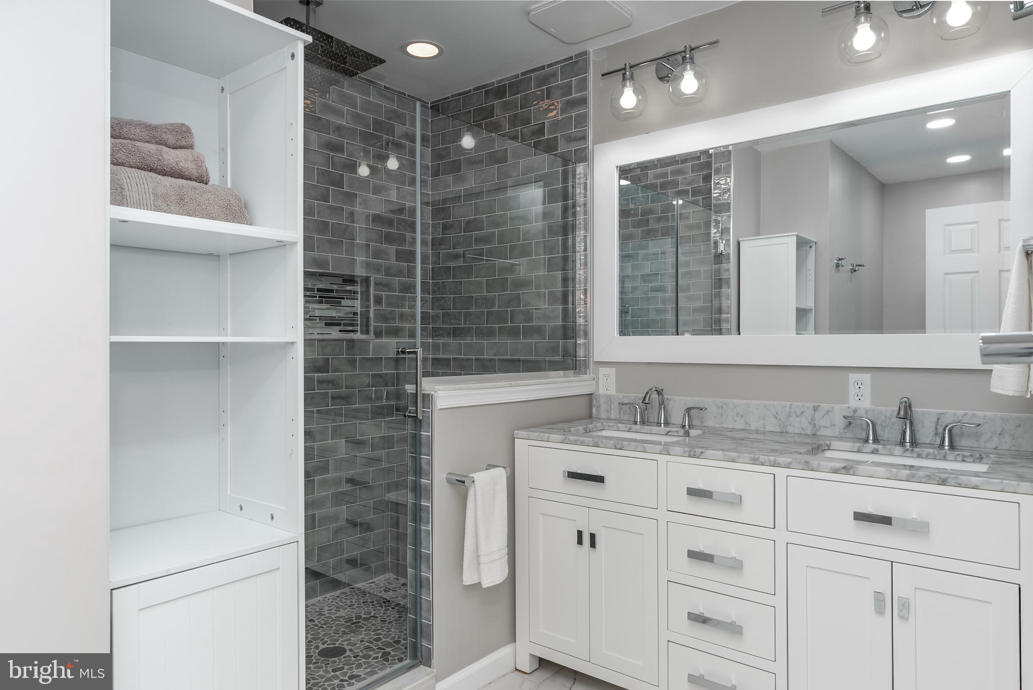 293 Yorkminster Road West Chester, PA 19382 - Photo 16 of 30 Primary Bedroom En Suite Bathroom