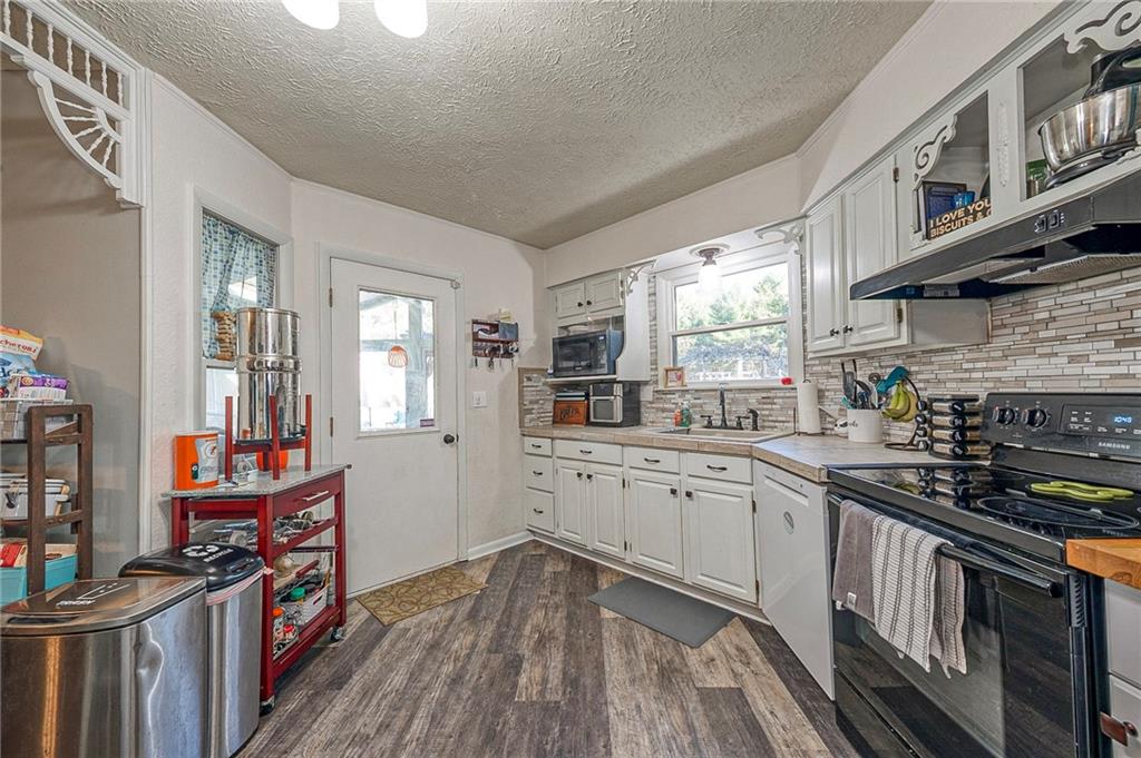 1917 Oneida Valley Road Karns City, PA 16041 - Photo 9 of 36