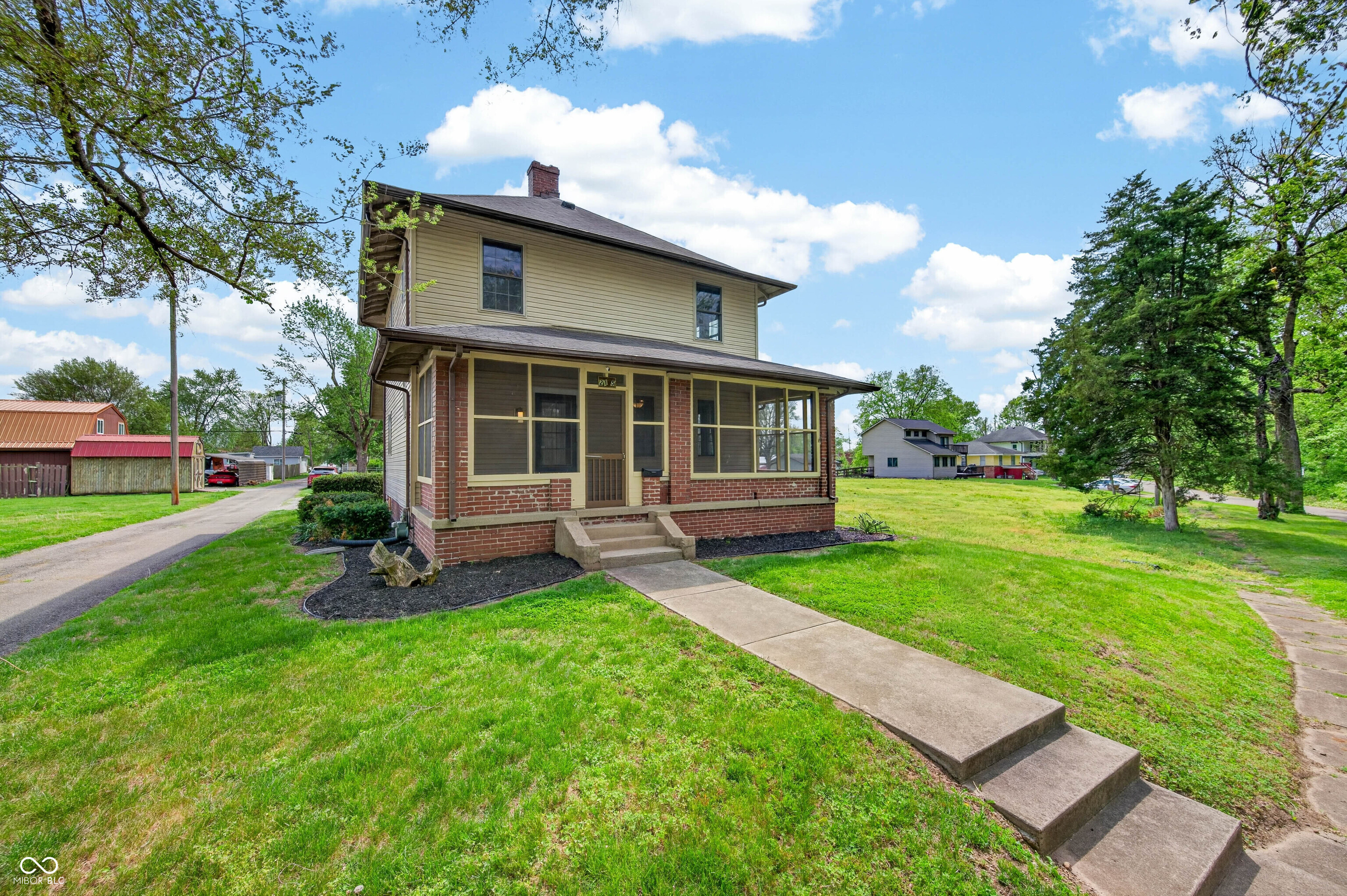 2115 Irwin Drive Columbus, IN 47201 - Photo 6 of 75