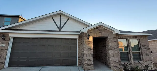 $2,200 | 2037 Delta Downs Drive, Seagoville, TX 75159