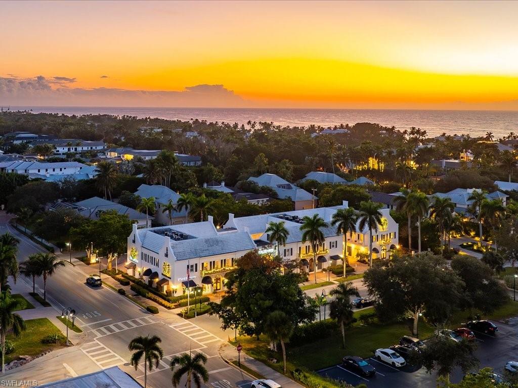 292 14th Avenue South, Unit F Naples, FL 34102 - Photo 5 of 40