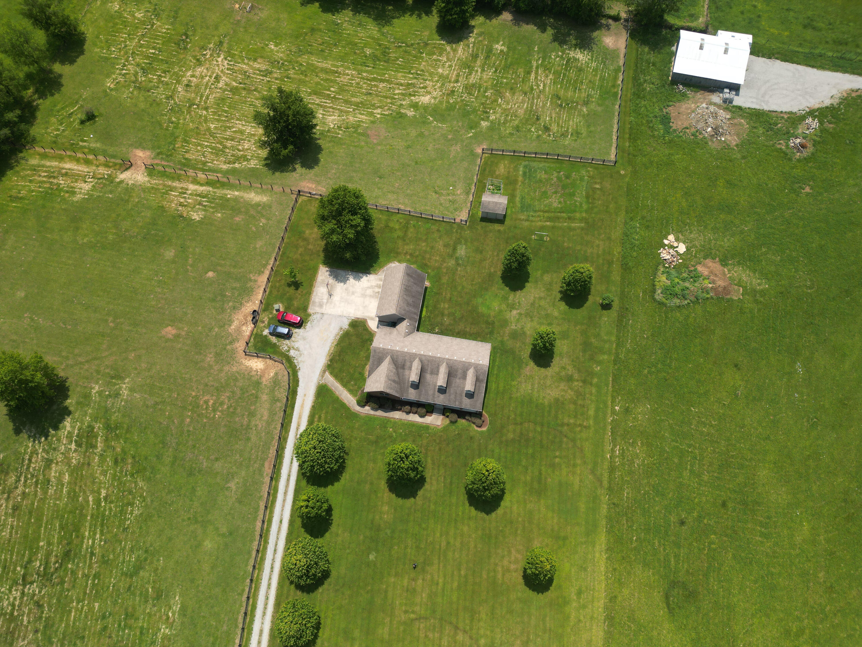 7625 Irvine Road Winchester, KY 40391 - Photo 15 of 78 Outside-4