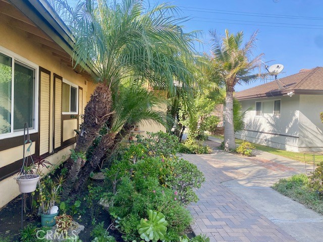 16642 Goldenwest Street Huntington Beach, CA 92647 - Photo 2 of 27 a view of a back yard of the house