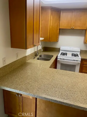 $2,800 | 16642 Goldenwest Street, Huntington Beach, CA 92647