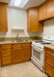 $2,800 | 16642 Goldenwest Street, Huntington Beach, CA 92647