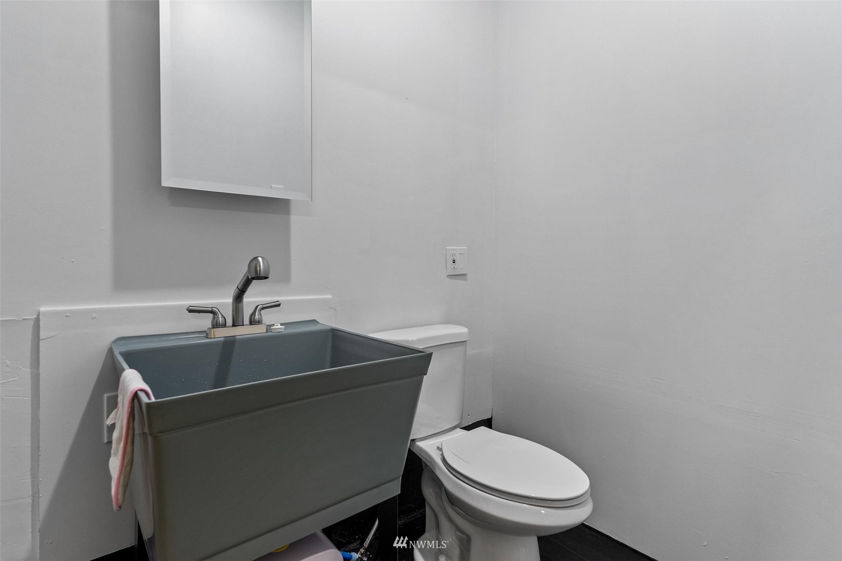10304 184th Avenue Southwest Rochester, WA 98579 - Photo 23 of 27