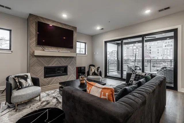 $1,100,000 | 705 Livingstone Drive, Carmel, IN 46032