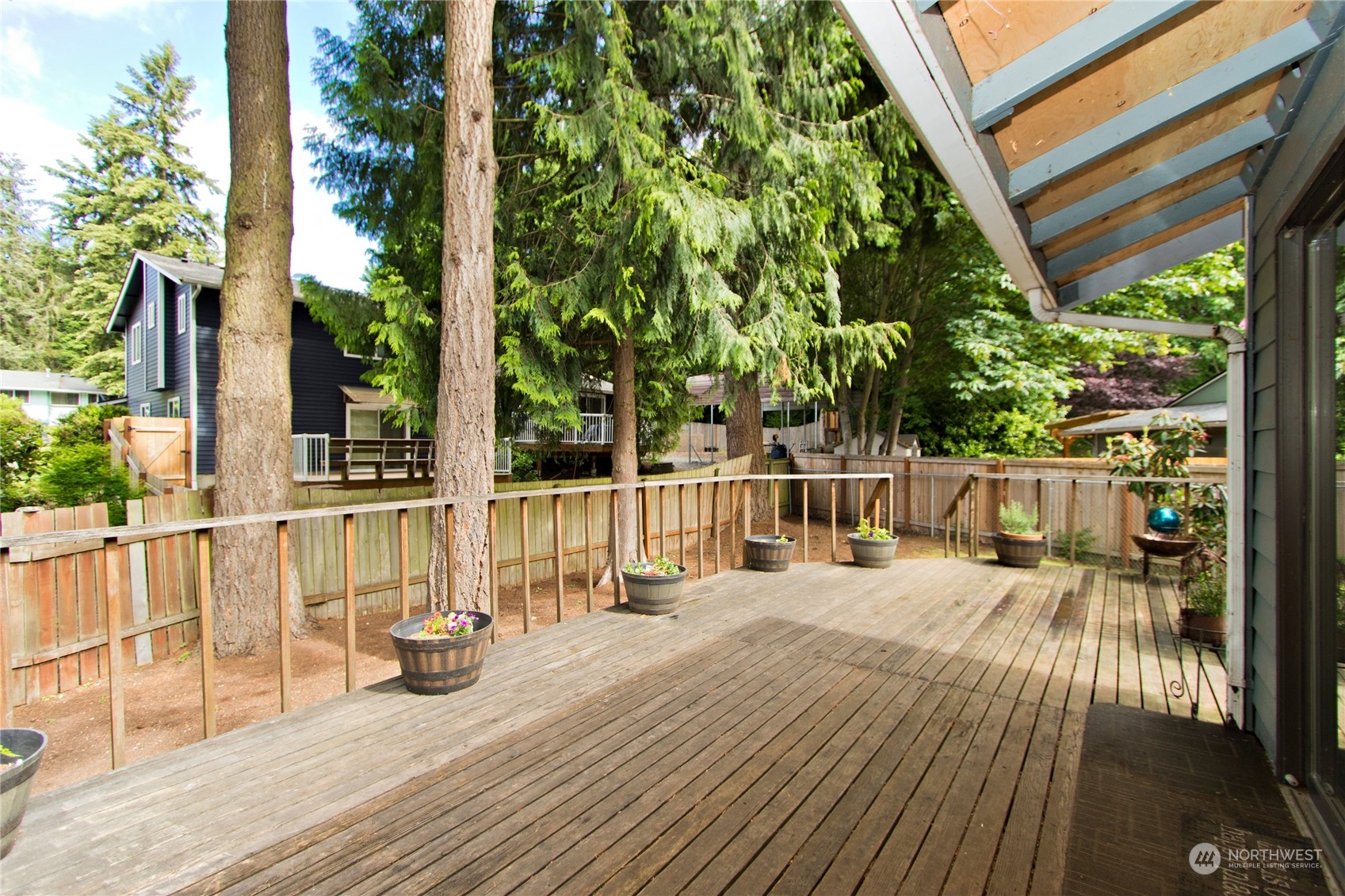 2204 Camas Circle Southeast Renton, WA 98055 - Photo 24 of 26 Gallery Image 24
