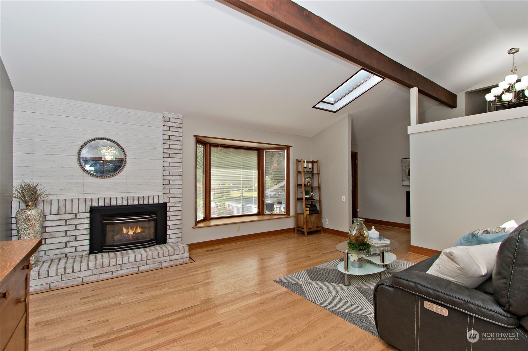 2204 Camas Circle Southeast Renton, WA 98055 - Photo 6 of 26 Gallery Image 6