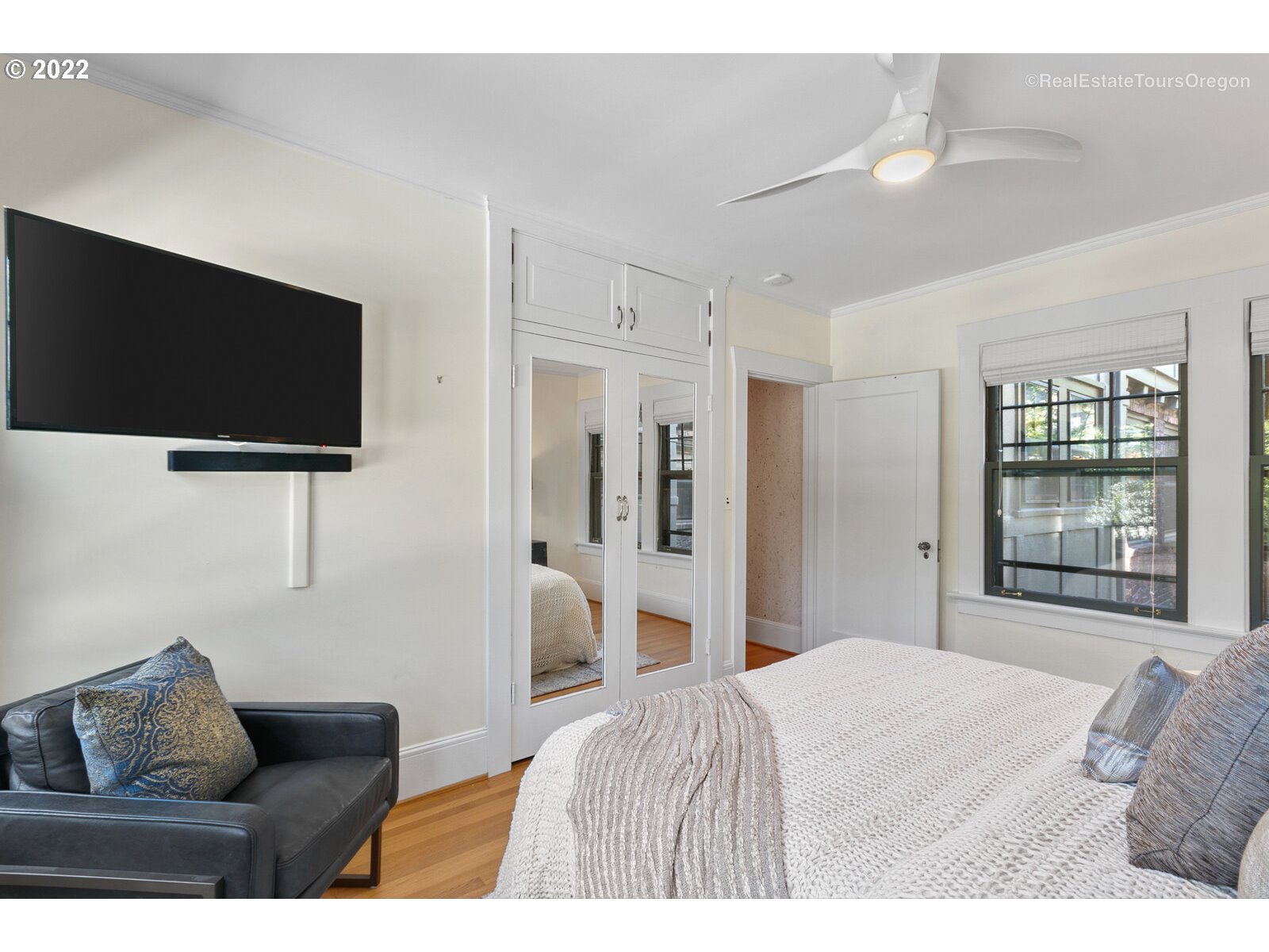 1825 Southwest Elm Street, Unit 3 Portland, OR 97201 - Photo 24 of 32 Gallery Image 24