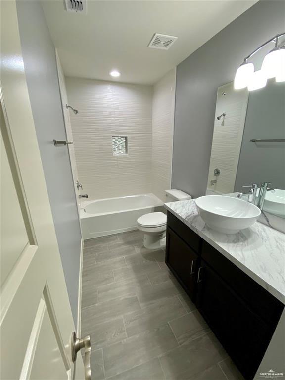 5206 Murillo Street, Unit 1 Edinburg, TX 78542 - Photo 5 of 9