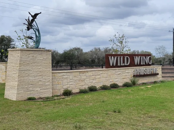 $135,900 | 324 Shorebird Lane, Columbus, TX 78934