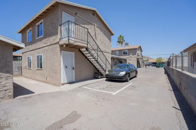 $895 | 9606 North 11th Avenue, Unit 105, Phoenix, AZ 85021