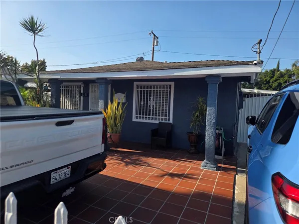$579,999 | 2121 East Shauer Street, Compton, CA 90222
