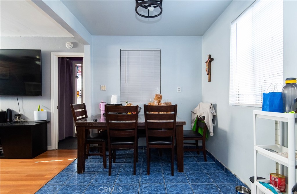 2121 East Shauer Street Compton, CA 90222 - Photo 26 of 30 a view of a workspace with furniture