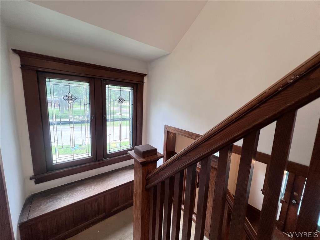 199 Potters Road Buffalo, NY 14220 - Photo 23 of 31 Staircase
