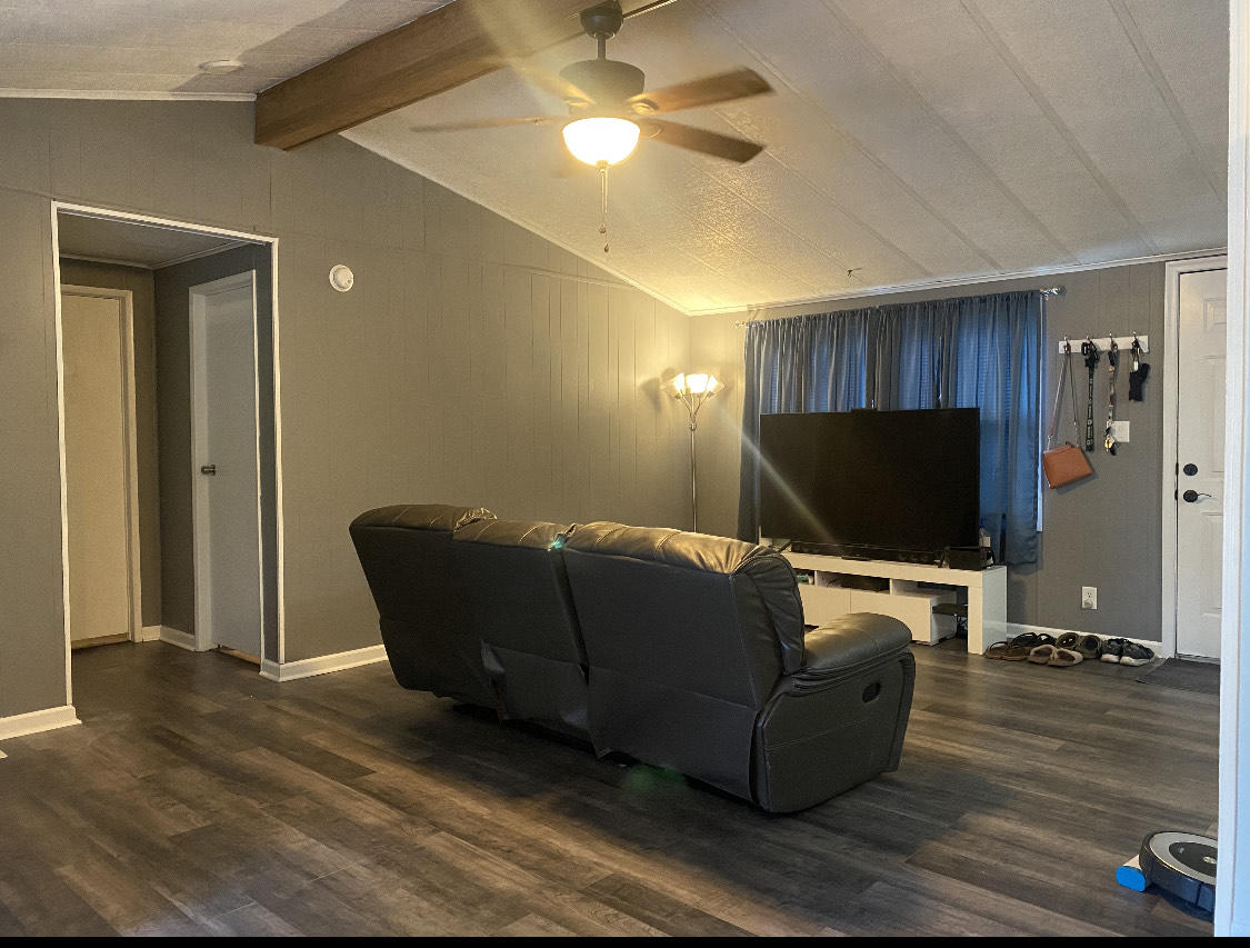 1017 Martin McNeil Road Salem, VA 24153 - Photo 5 of 16 M13