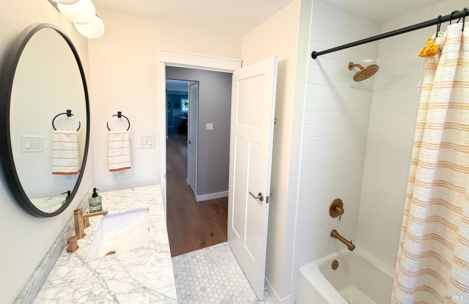 2009 Hidden Valley Drive Santa Rosa, CA 95404 - Photo 17 of 26 a bathroom with a shower