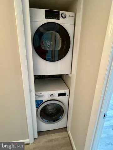 $2,500 | 118 Roberts Lane, Unit 300, Alexandria, VA 22314