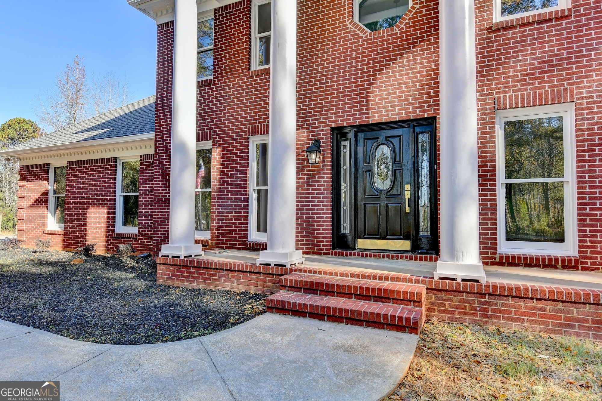 590 Manning Gin Road Monroe, GA 30656 - Photo 4 of 82 a front view of a house