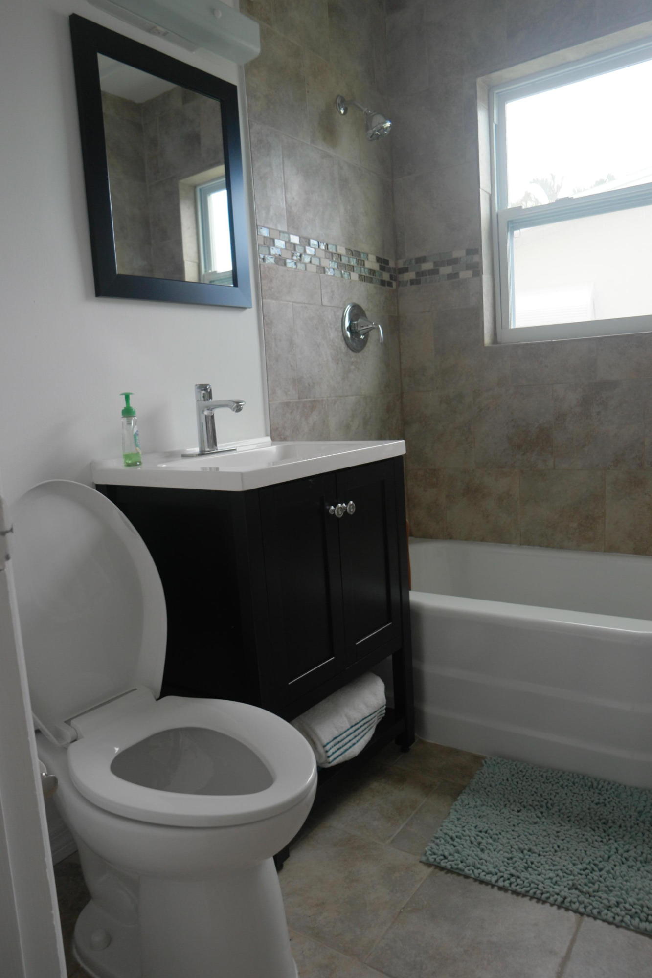 1413 High Ridge Road Lake Worth, FL 33461 - Photo 13 of 29 Shared Bath