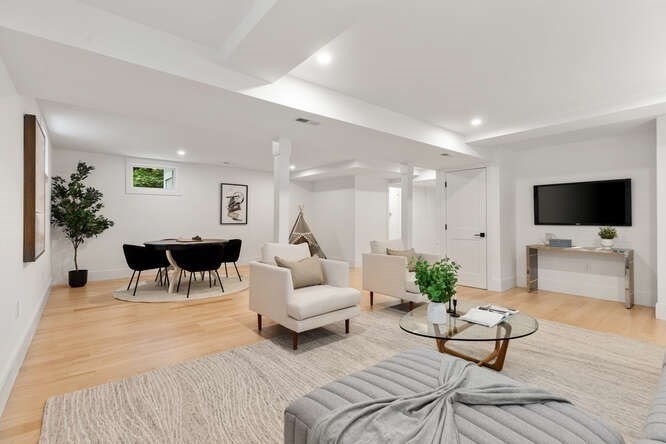 14 Grant Road Winchester, MA 01890 - Photo 28 of 40