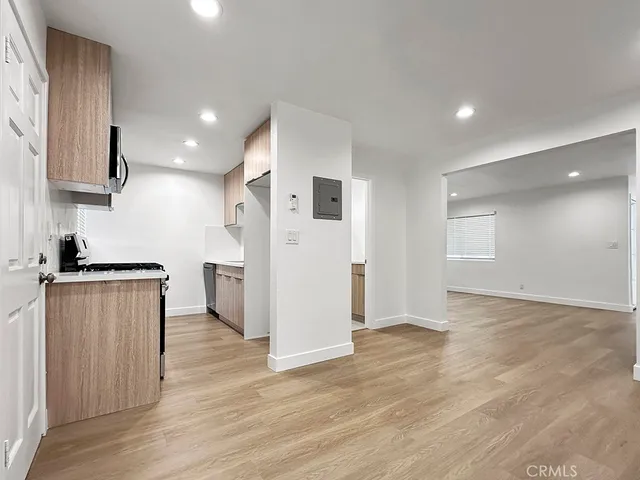 a view of a pathway besides a house