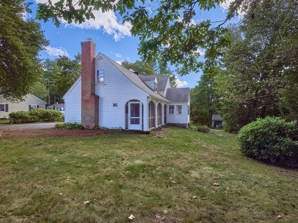 20 Manhattan Road Worcester, MA 01602 - Photo 36 of 41 a view of a house with backyard