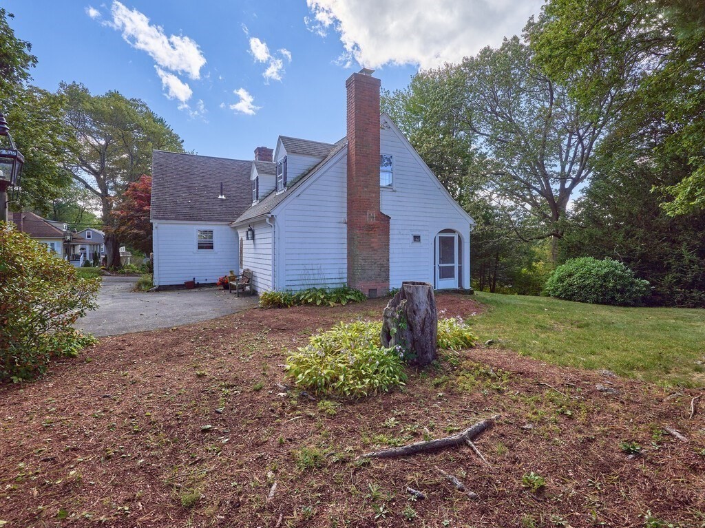 20 Manhattan Road Worcester, MA 01602 - Photo 38 of 41 a house view with a backyard space