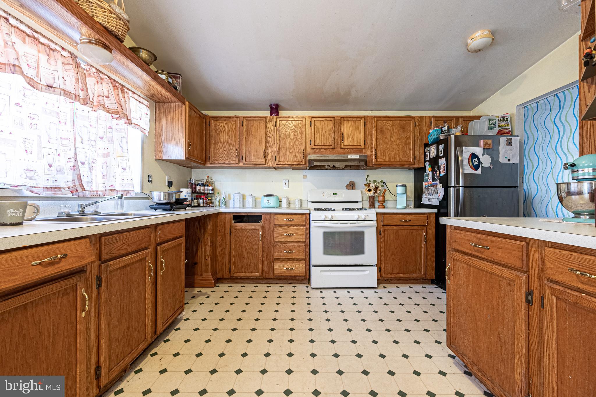 401 West Reading Avenue Pleasantville, NJ 08232 - Photo 7 of 20 Gallery Image 7