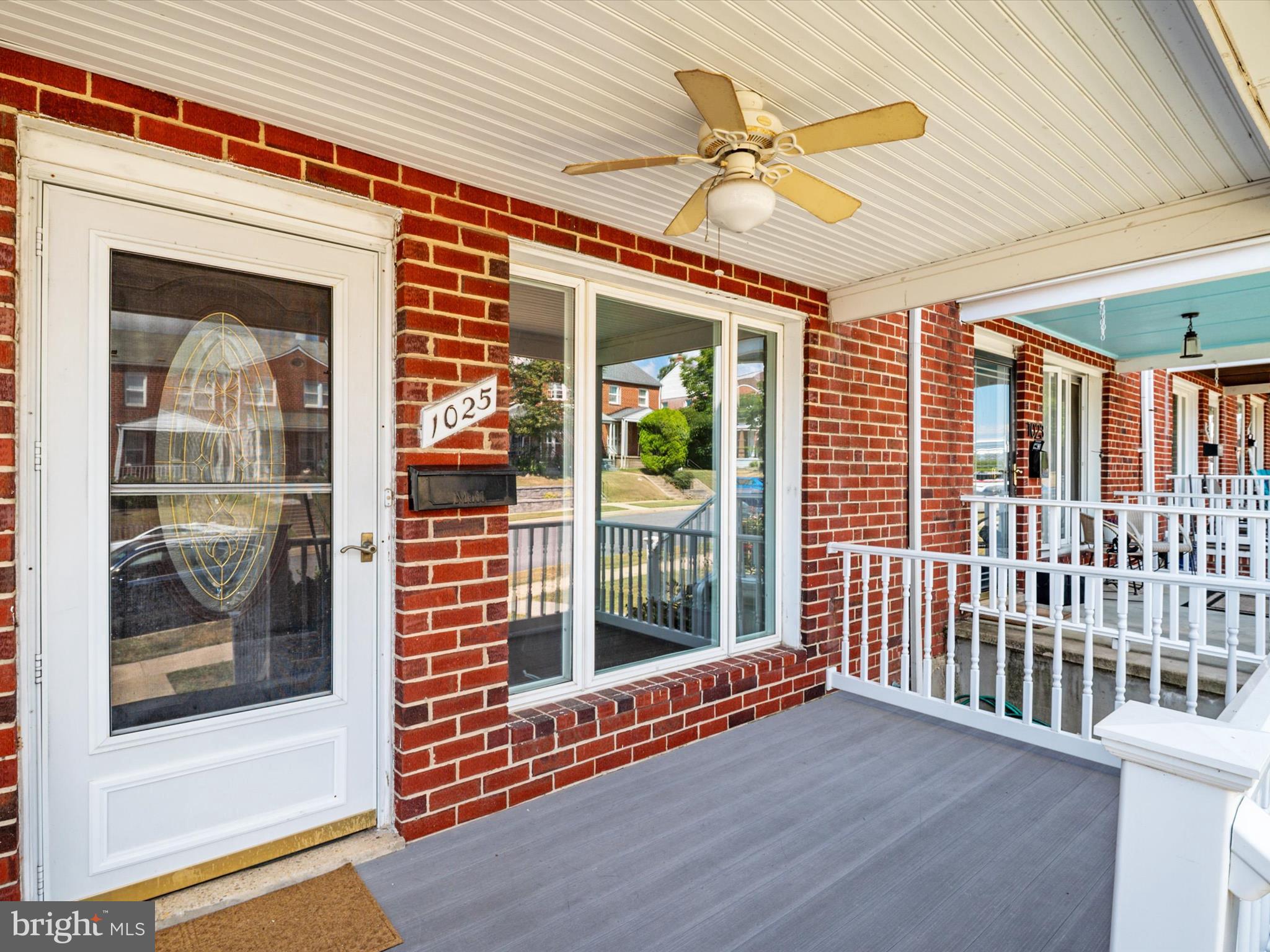 1025 Downton Road Halethorpe, MD 21227 - Photo 6 of 39 Entrance door with beveled glass